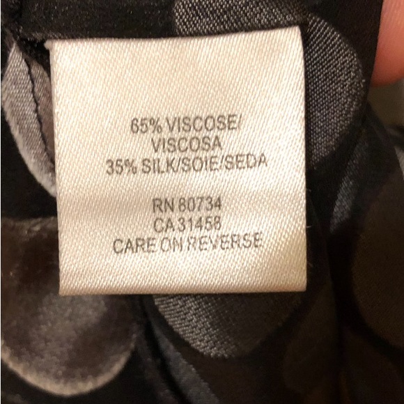 Ladies size Medium top with shimmering silver and grey dots - Picture 8 of 8